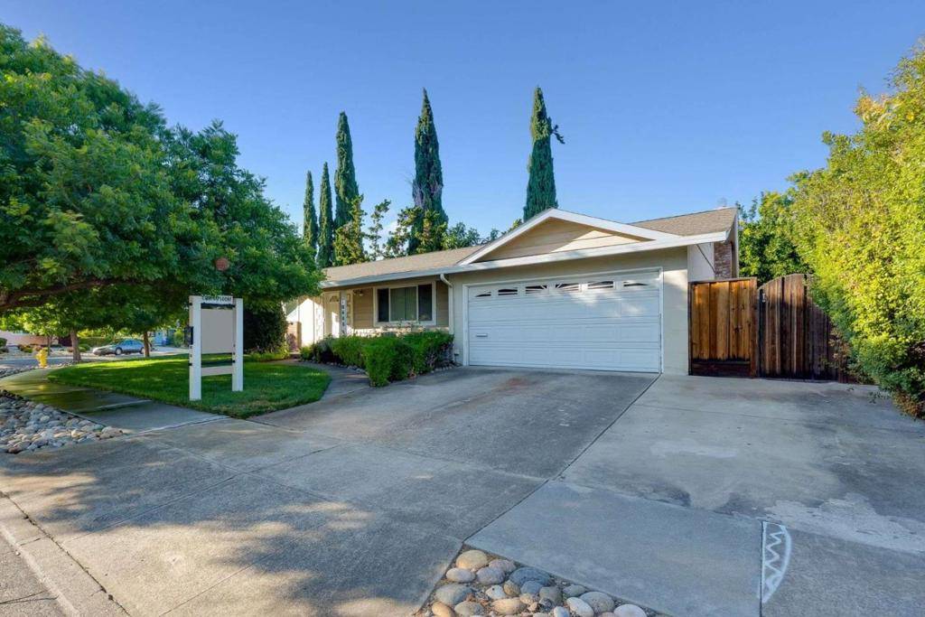Cupertino, CA 95014,10400 Lindsay AVE