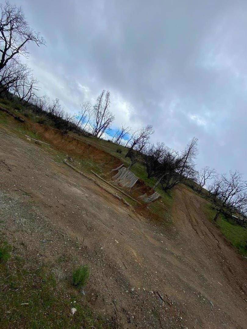 San Jose, CA 95140,48015 Mines RD