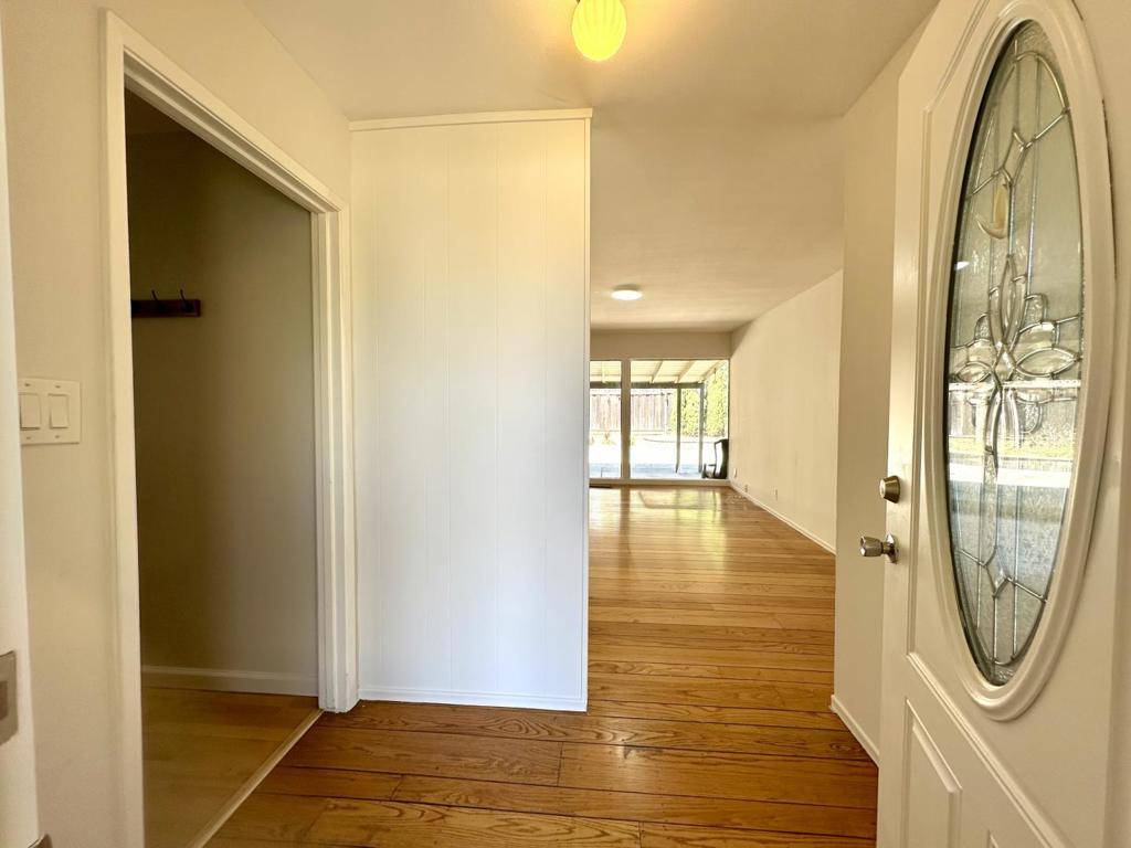 Saratoga, CA 95070,18480 Swarthmore DR