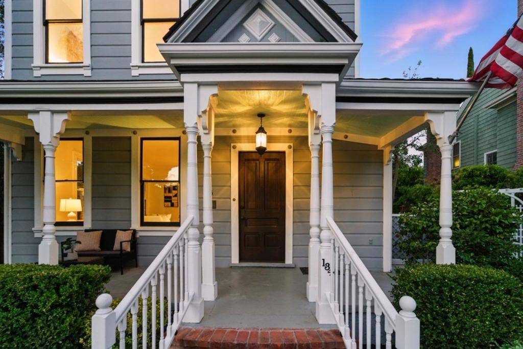 Los Gatos, CA 95030,134 Wilder AVE