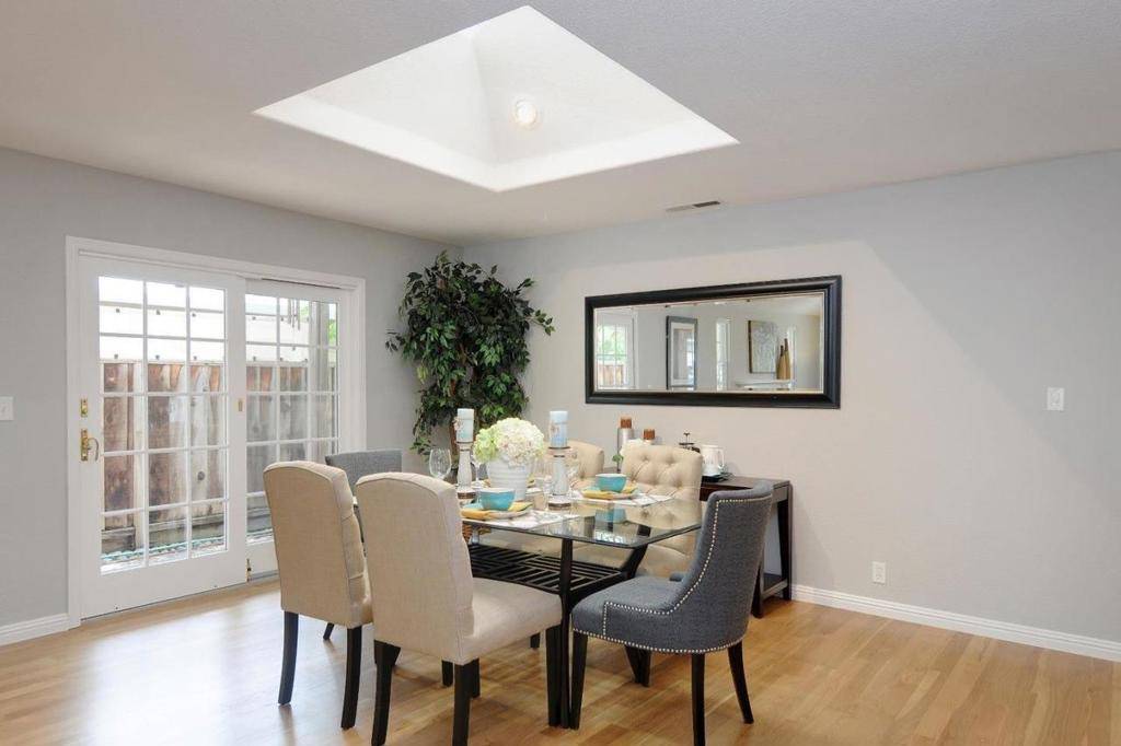 Palo Alto, CA 94306,2726 Kipling ST