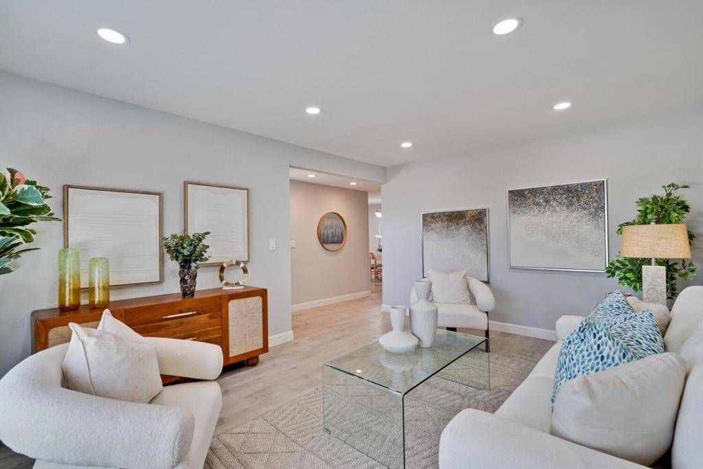 Milpitas, CA 95035,1607 Kennedy DR