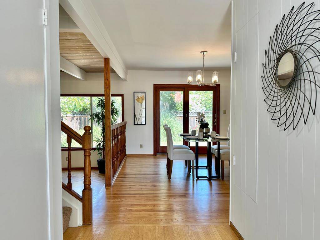 Sunnyvale, CA 94087,811 Peekskill DR