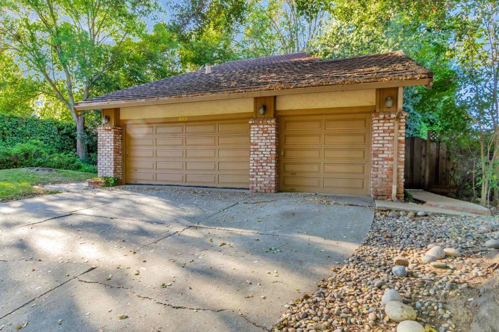 Morgan Hill, CA 95037,495 Spring AVE
