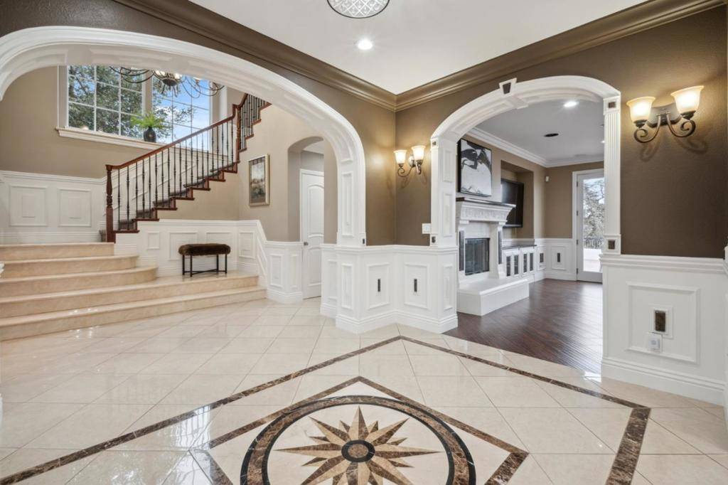 Gilroy, CA 95020,2325 Olea CT