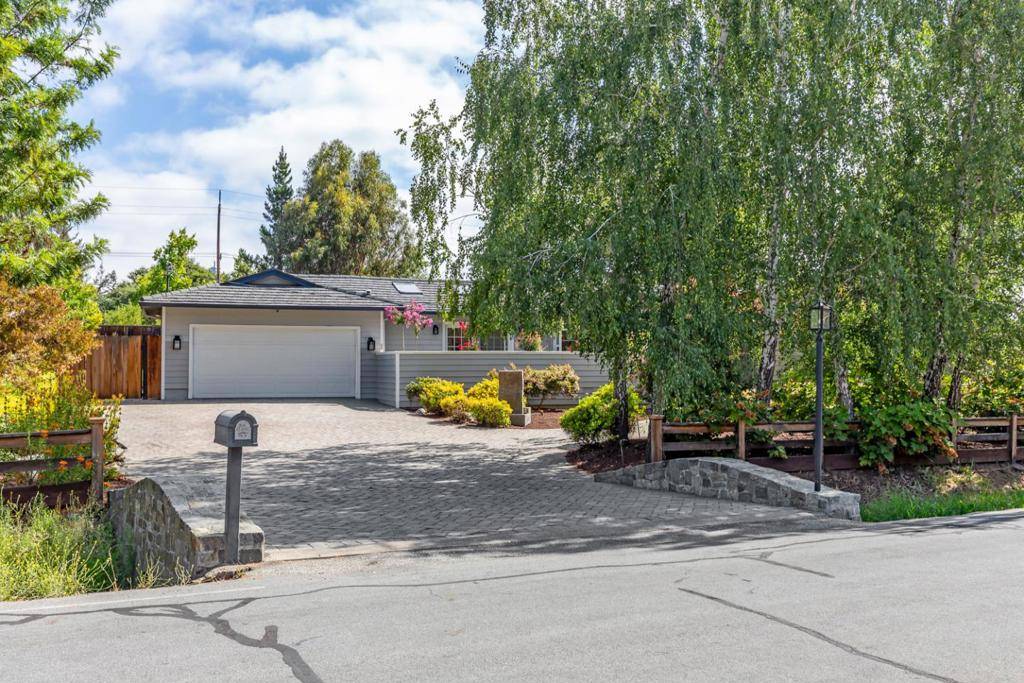 Los Altos, CA 94024,1025 Border RD