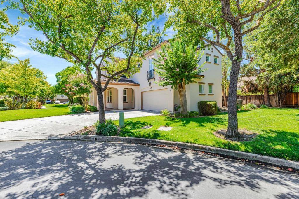 Morgan Hill, CA 95037,19175 Saffron DR