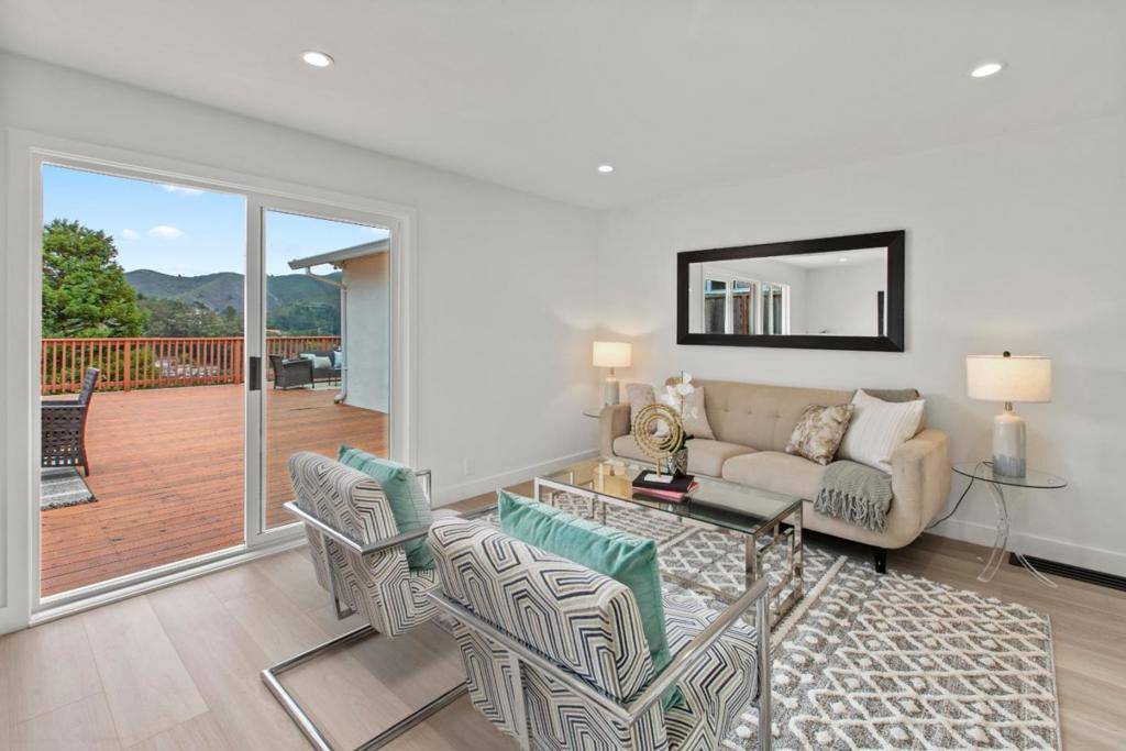 Pacifica, CA 94044,1137 Manzanita DR