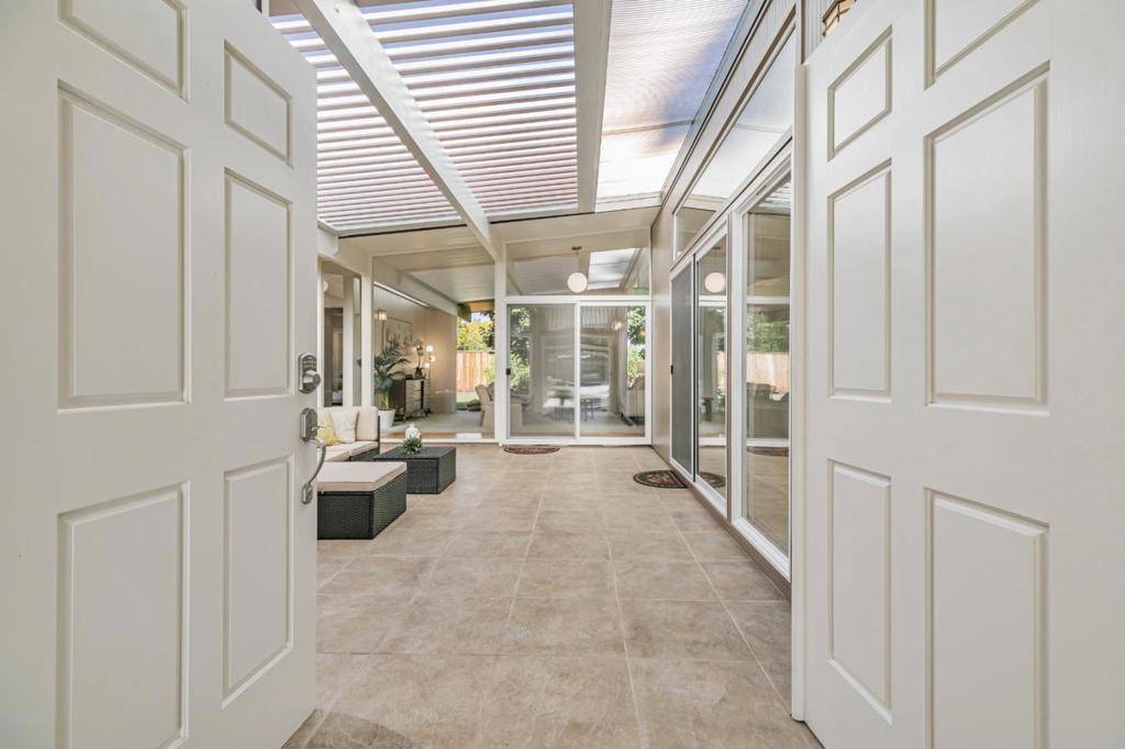 Sunnyvale, CA 94087,1156 Shenandoah DR