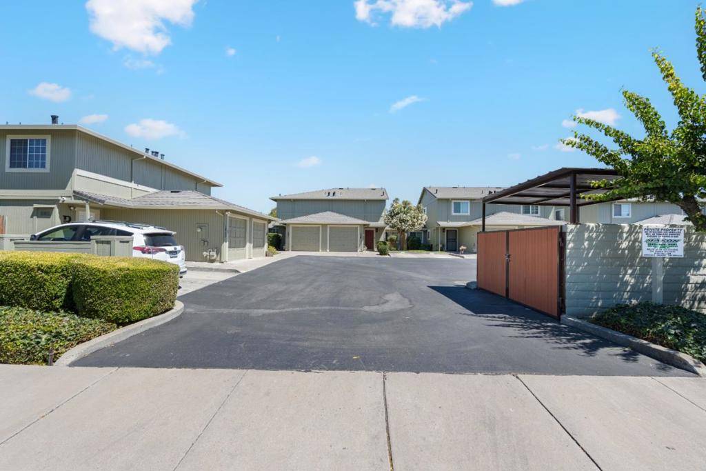 Hollister, CA 95023,1411 Squire CT