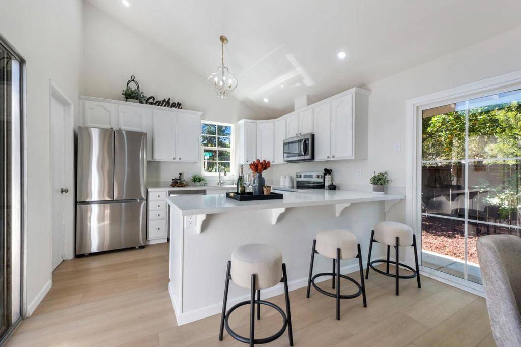 San Jose, CA 95122,1157 Morely CT