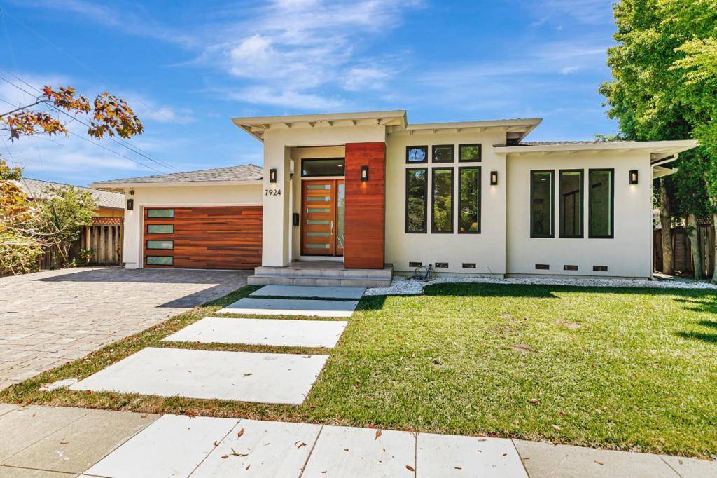 Cupertino, CA 95014,7924 August LN