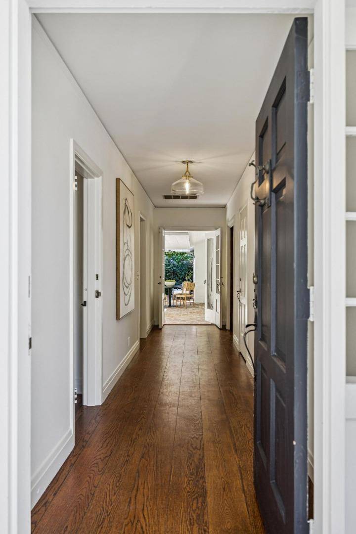 Palo Alto, CA 94301,2460 South CT