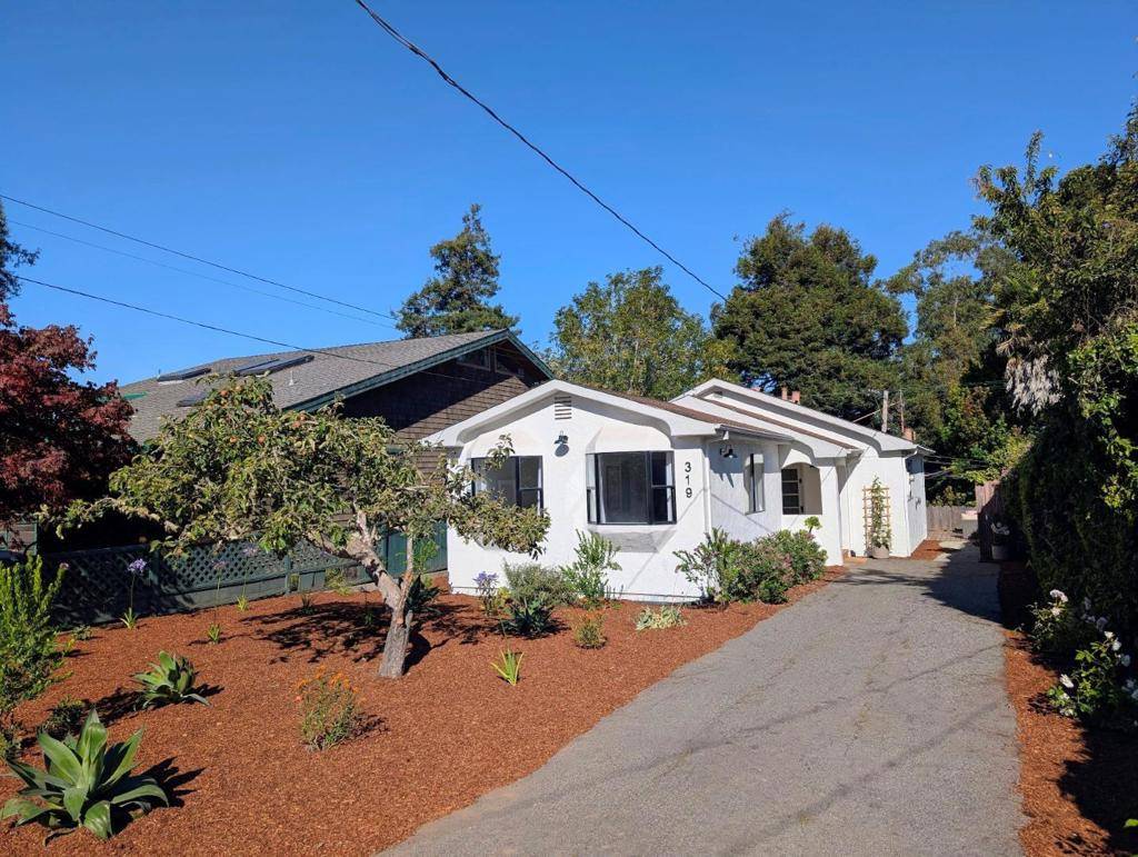 Capitola, CA 95010,319 McCormick AVE