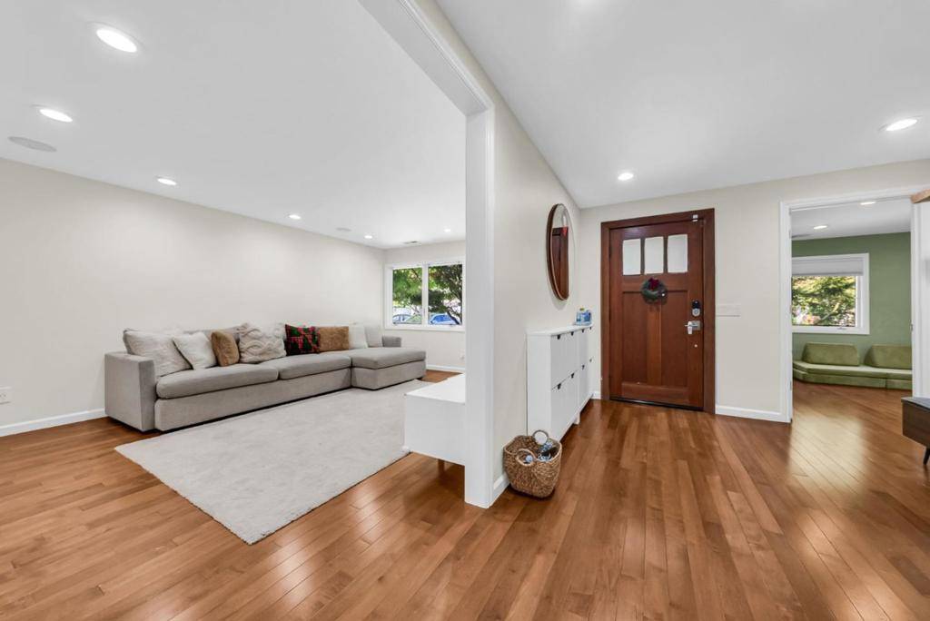 Menlo Park, CA 94025,1024 Berkeley AVE