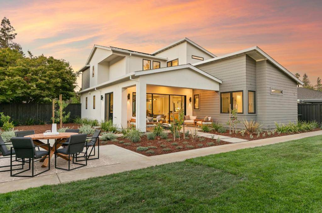 Mountain View, CA 94040,1033 Marilyn DR