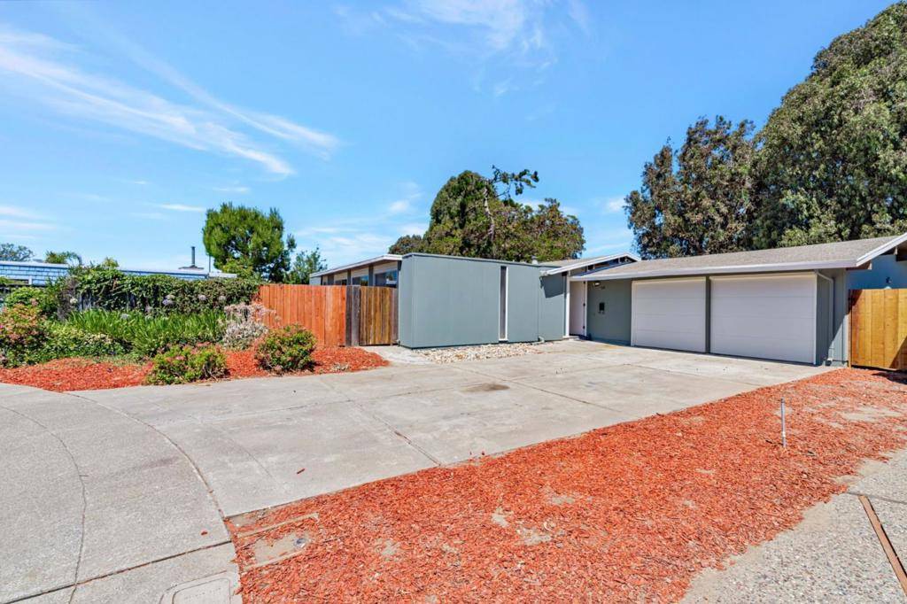 Foster City, CA 94404,106 Eliza CT
