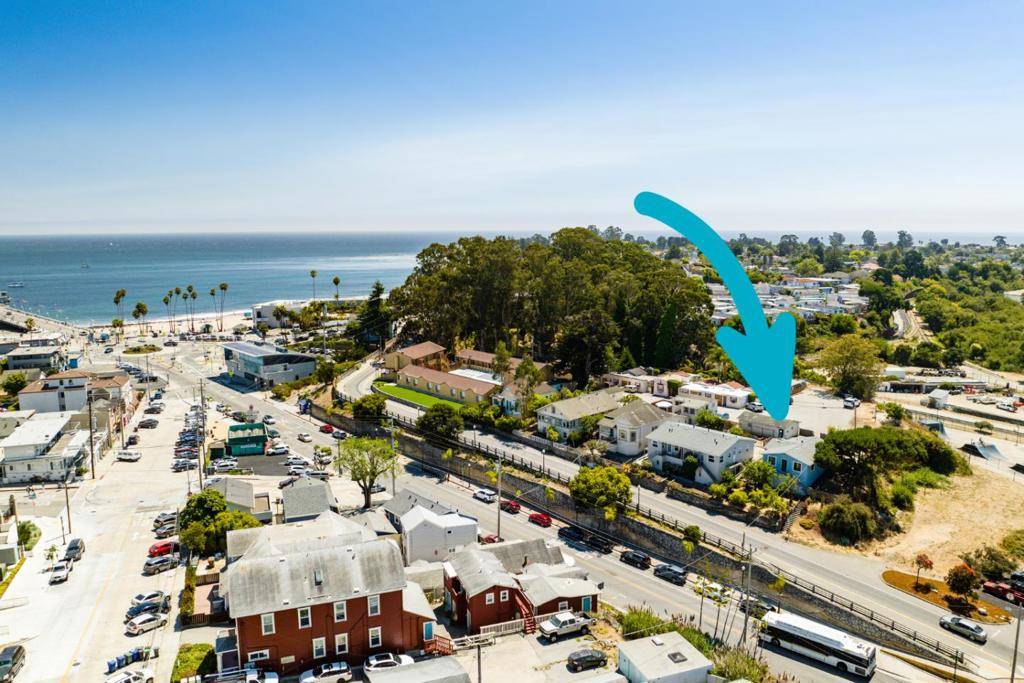 Santa Cruz, CA 95060,W Cliff DR