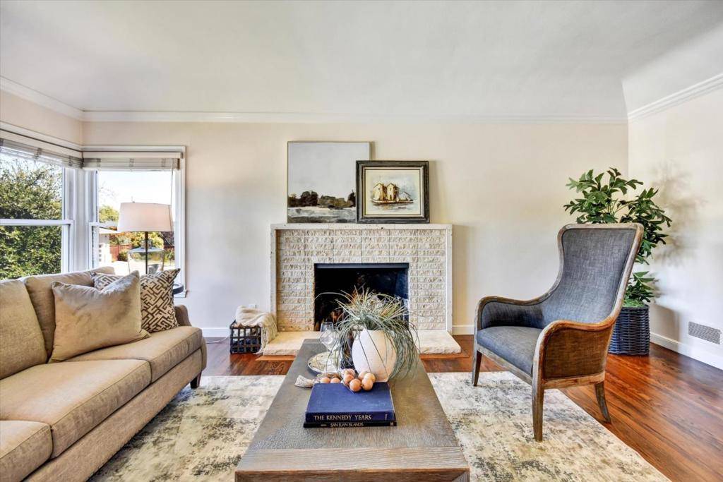 San Mateo, CA 94402,438 Bucknell DR