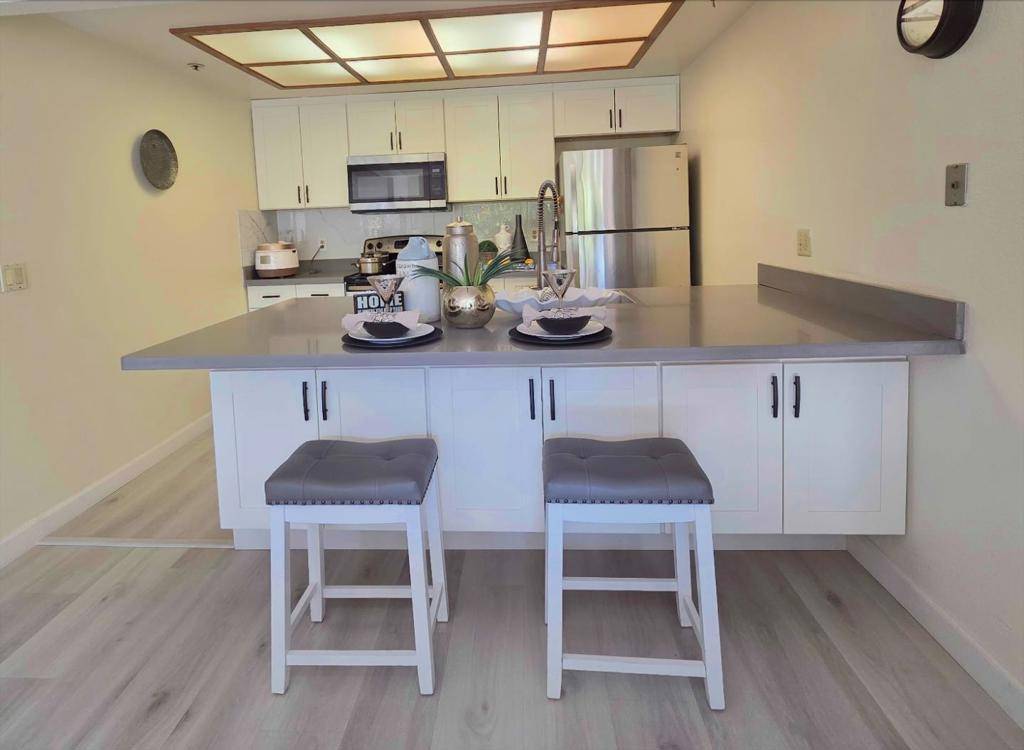 Santa Clara, CA 95051,3715 Terstena PL #202