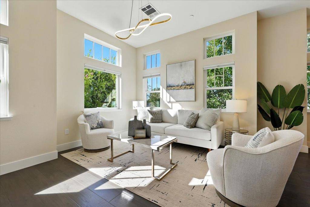 Mountain View, CA 94043,1905 Stella ST