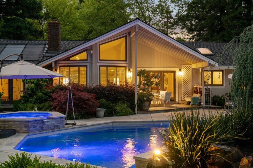 Danville, CA 94506,2360 Holly Oak DR