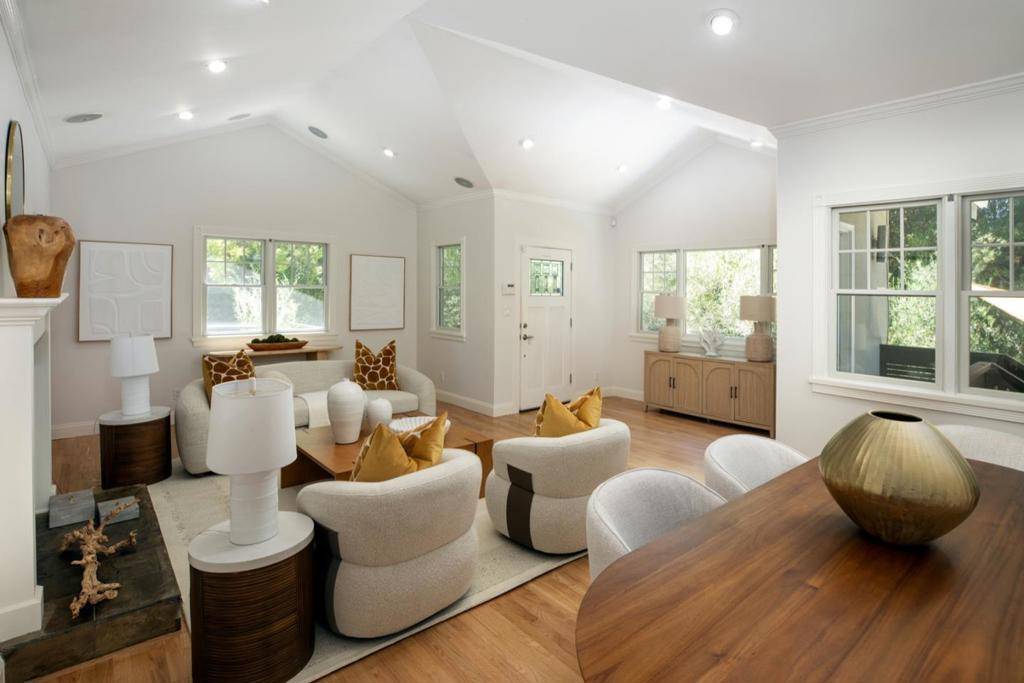 Palo Alto, CA 94301,660 Palo Alto AVE