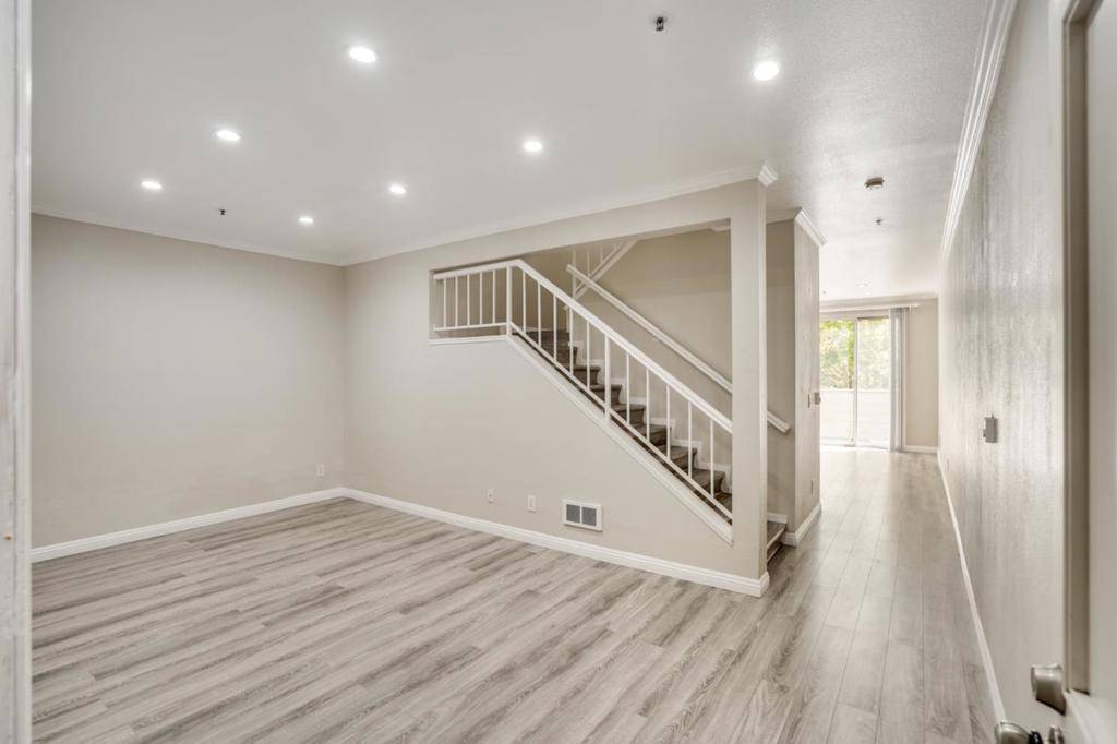 Sunnyvale, CA 94087,929 E El Camino Real #138