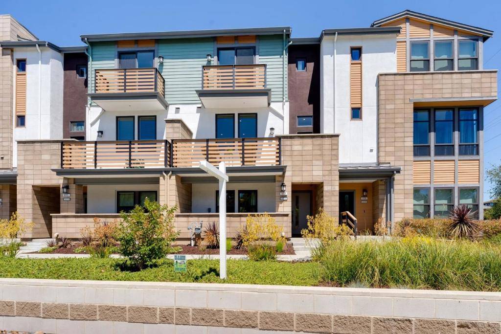 Sunnyvale, CA 94086,657 E Evelyn AVE