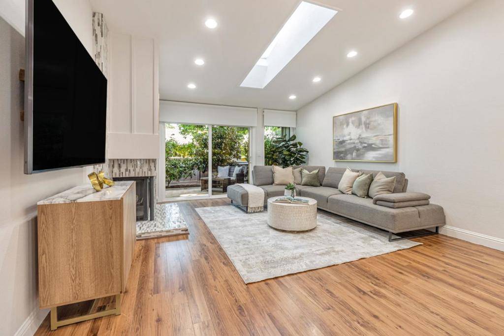 San Jose, CA 95120,1108 Holly Oak CIR
