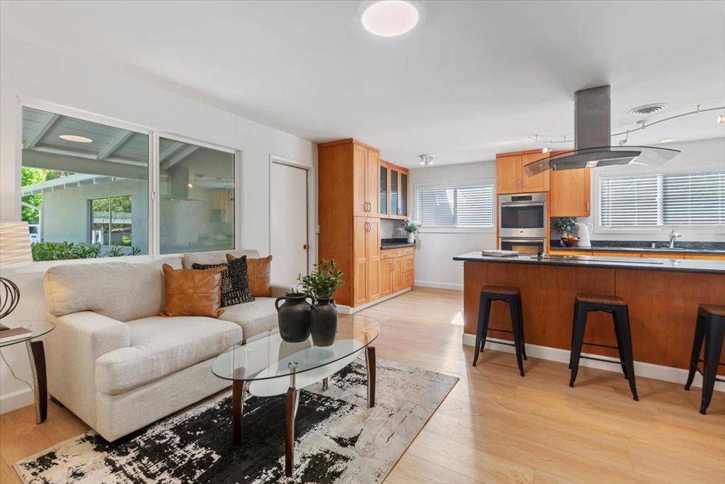 Los Gatos, CA 95032,119 Belcrest DR