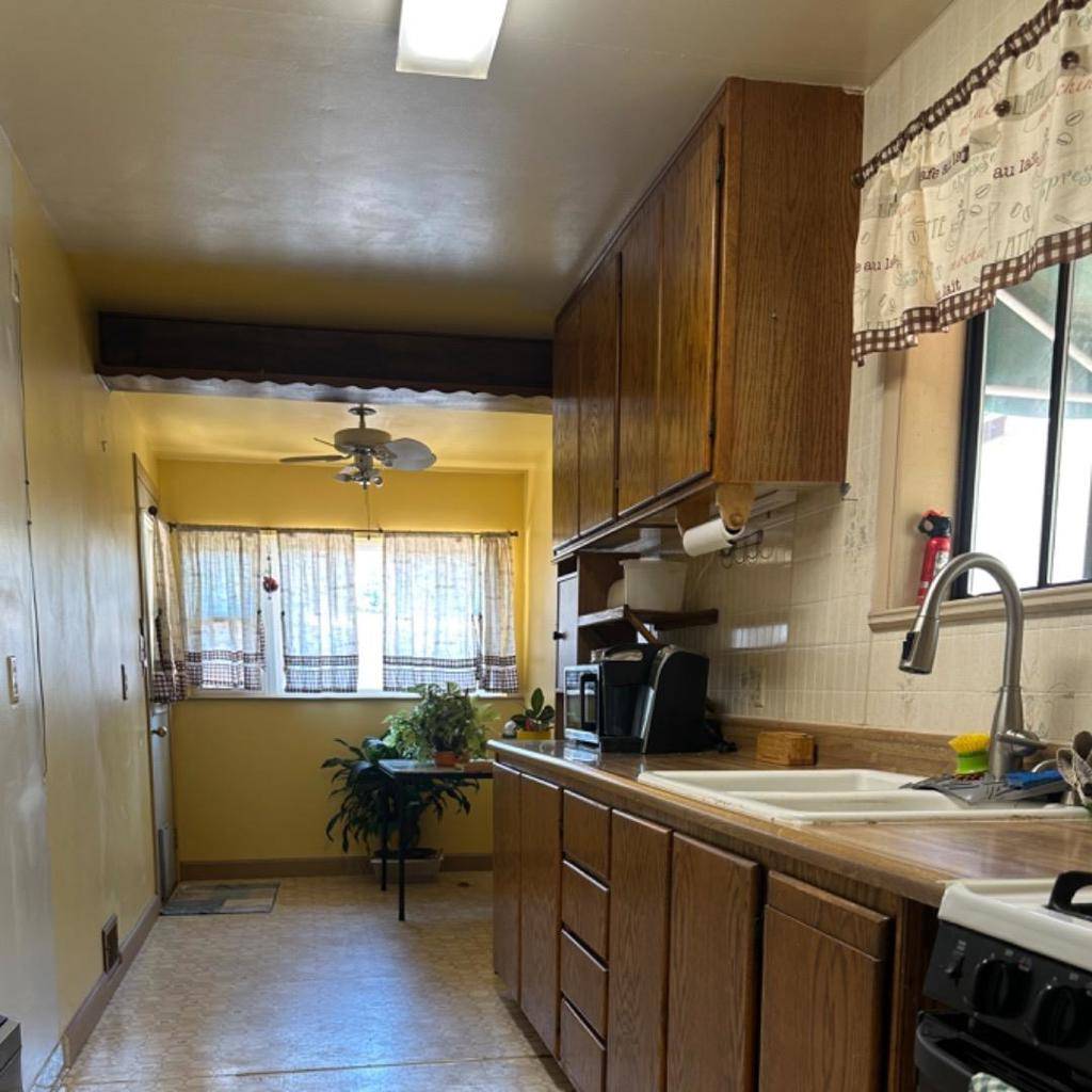 Mountain View, CA 94040,2133 University AVE