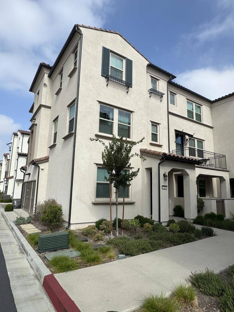 Claremont, CA 91711,220 Babson Court