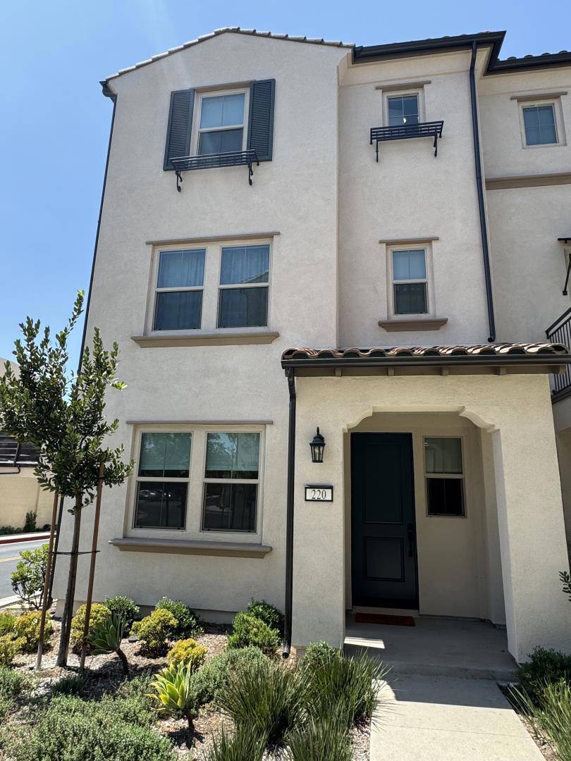 Claremont, CA 91711,220 Babson Court