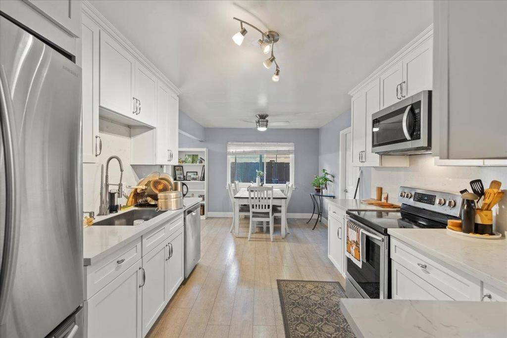 Redwood City, CA 94061,1440 Gordon ST