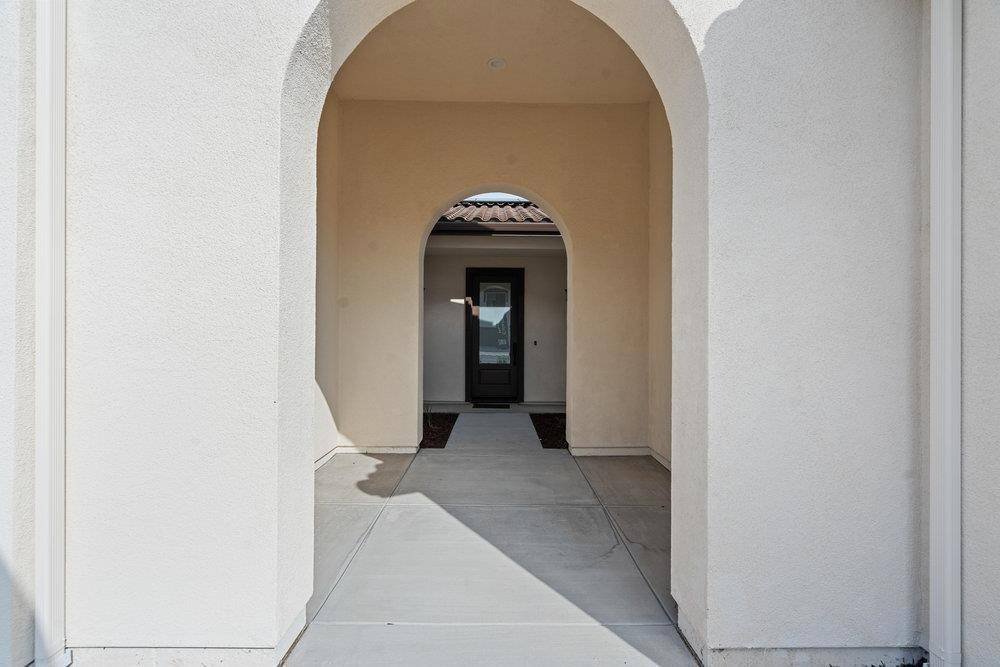 Hollister, CA 95023,420 Maria #37