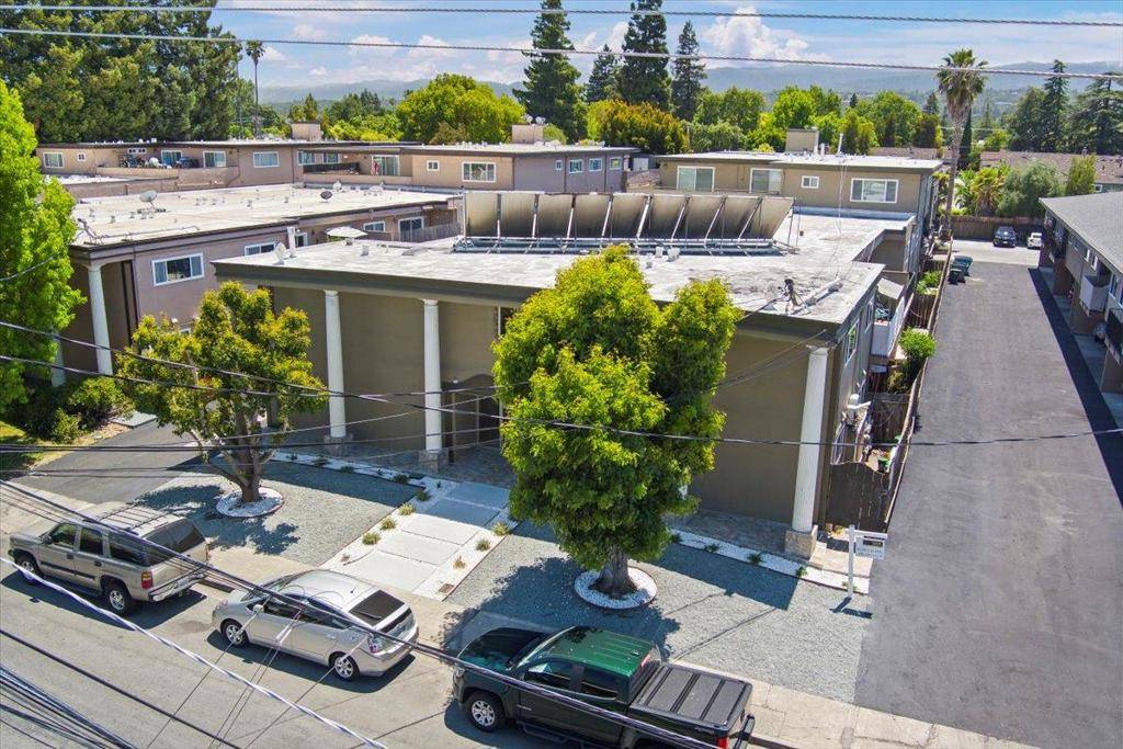 Redwood City, CA 94061,1442 Gordon ST