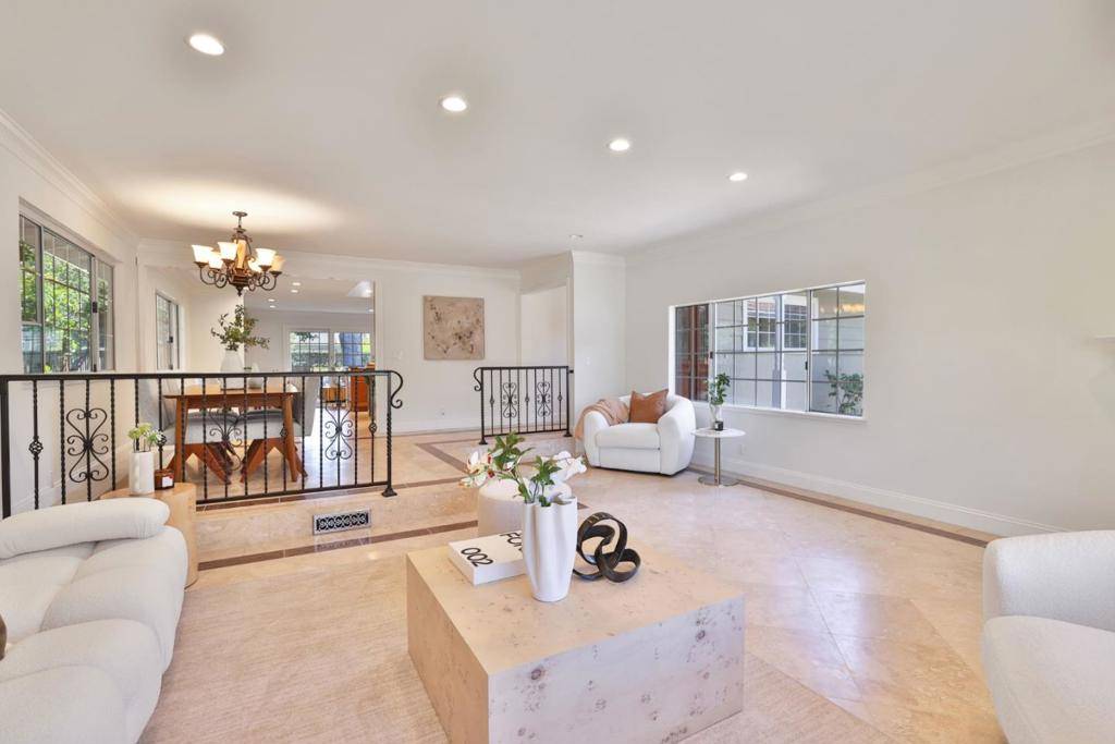 Cupertino, CA 95014,1330 Flower CT
