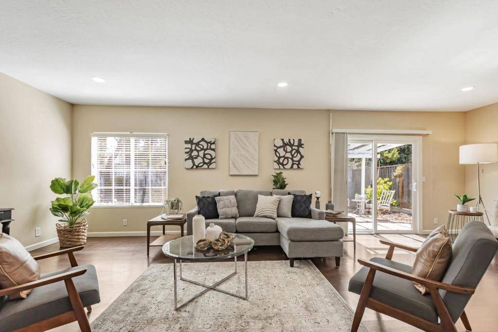 San Jose, CA 95132,3527 Pine Creek DR