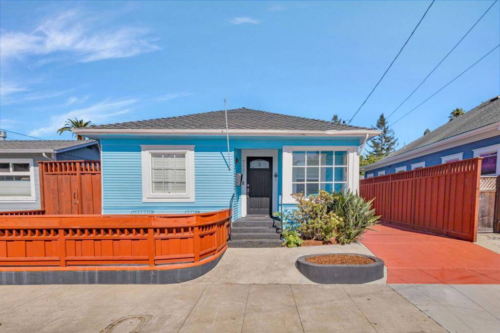 Santa Cruz, CA 95062,722 Cayuga ST