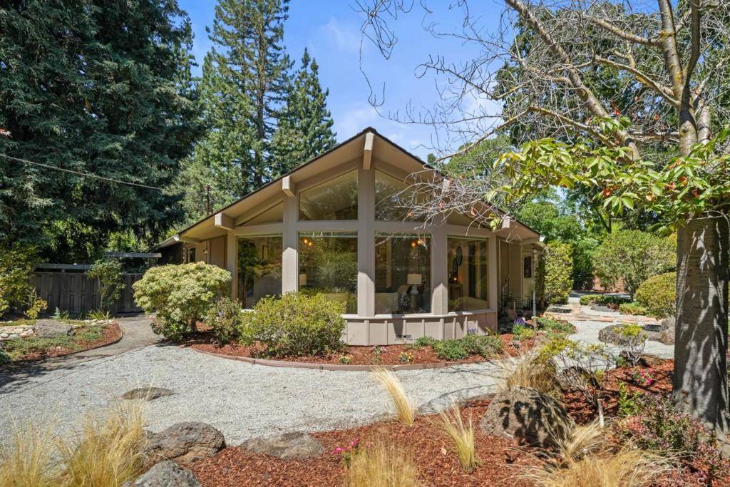 Atherton, CA 94027,89 Fair Oaks LN