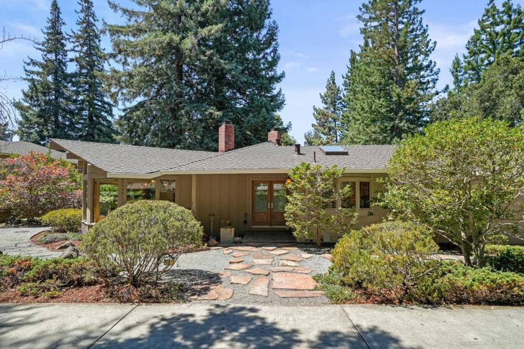 Atherton, CA 94027,89 Fair Oaks LN
