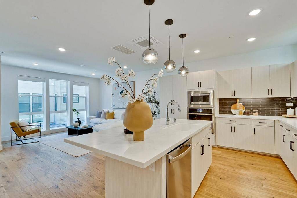 Santa Clara, CA 95051,3040 Boyter PL #103
