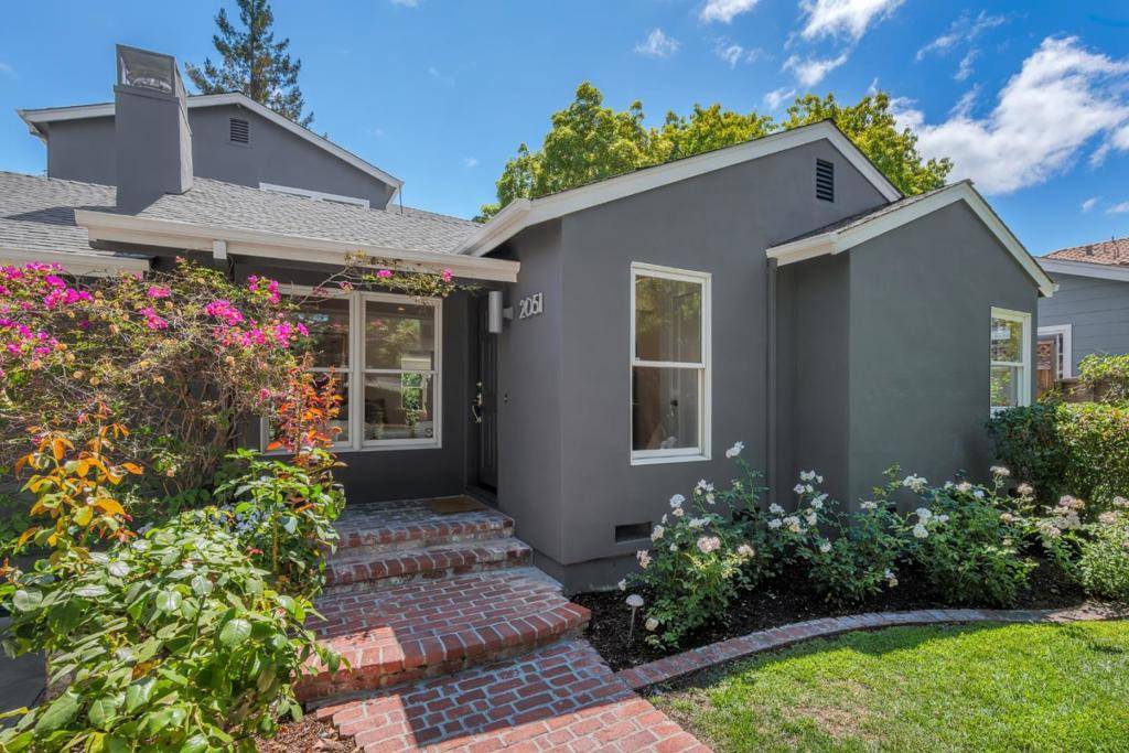 Menlo Park, CA 94025,2051 Gordon AVE