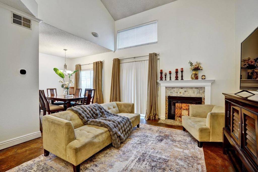 Newark, CA 94560,36184 Toulouse ST