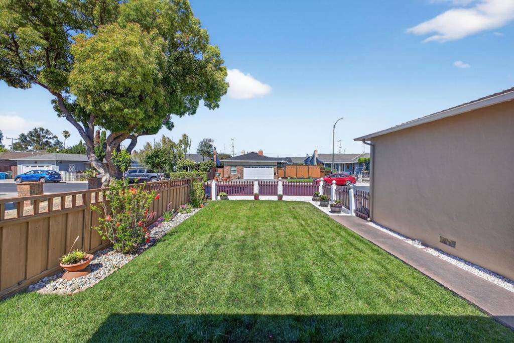 San Mateo, CA 94401,215 Prague ST