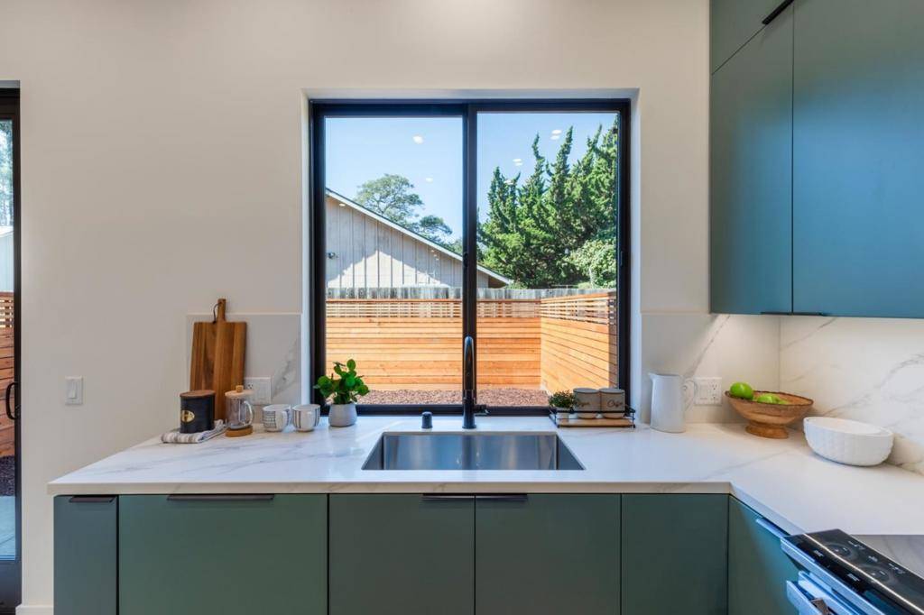 Soquel, CA 95073,115 Darlington LN