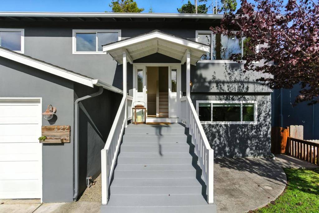 Half Moon Bay, CA 94019,422 Portola AVE