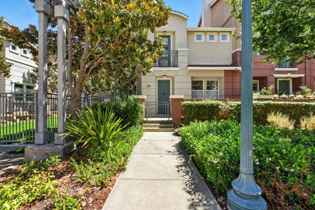 Hayward, CA 94541,728 City Walk PL #9
