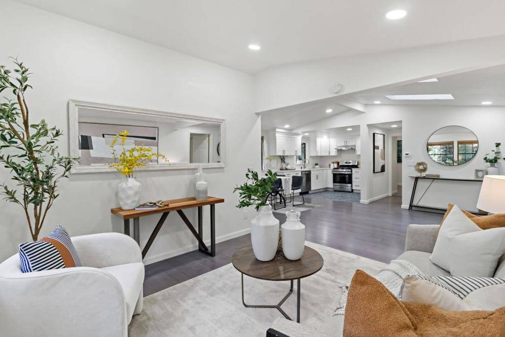 Los Gatos, CA 95033,18122 Virginia DR